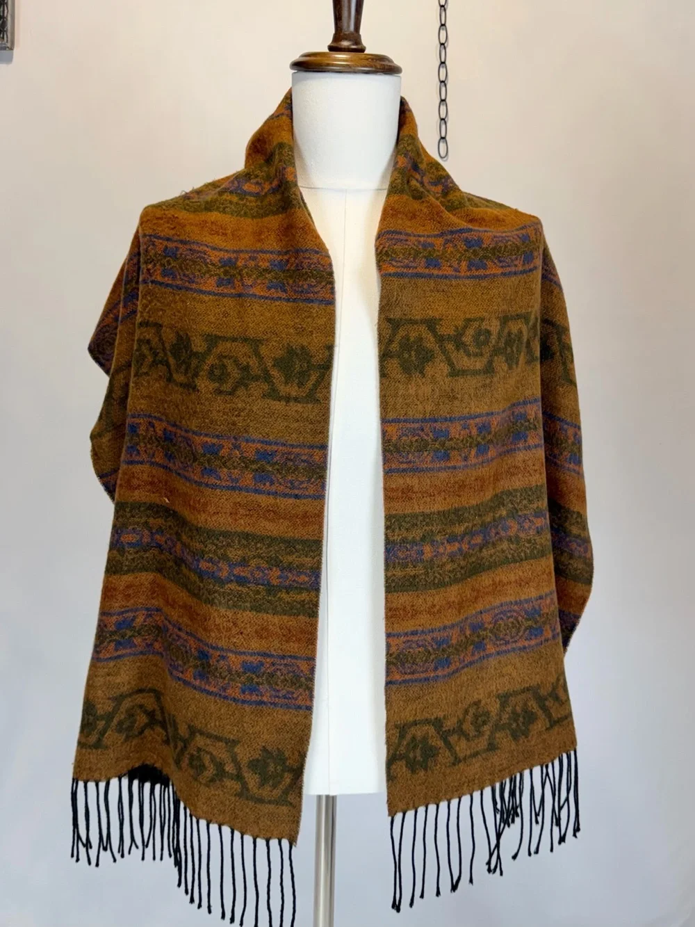 VINTAGE Southwest blanket style wrap neck scarf Wilson’s Leather western tribal